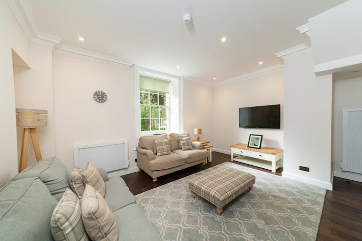 Beautiful Grade Ii Listed Apartments Sleeping 20 - Corbridge