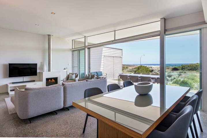 2 Bedroom Beach House at Smiths Beach Resort gallery image 5