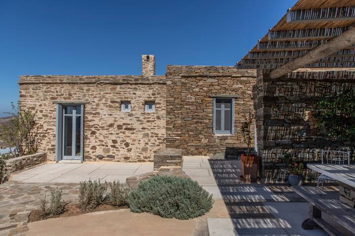 Amvera Gaia Villa Tinos gallery image 2