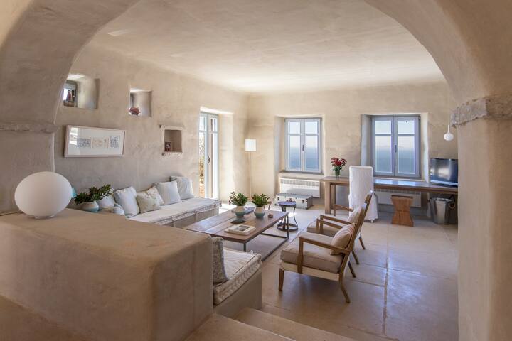 Amvera Gaia Villa Tinos gallery image 5