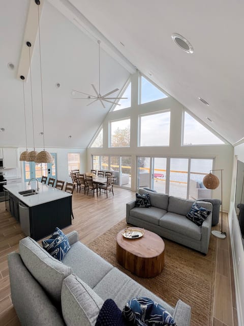 Luxury Lake House: Stay French Lake