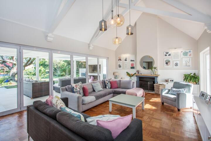 Home in Pinelands gallery image 5