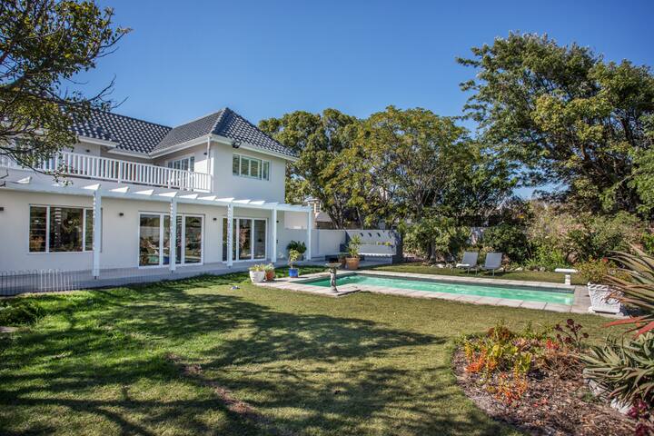 Home in Pinelands gallery image 2