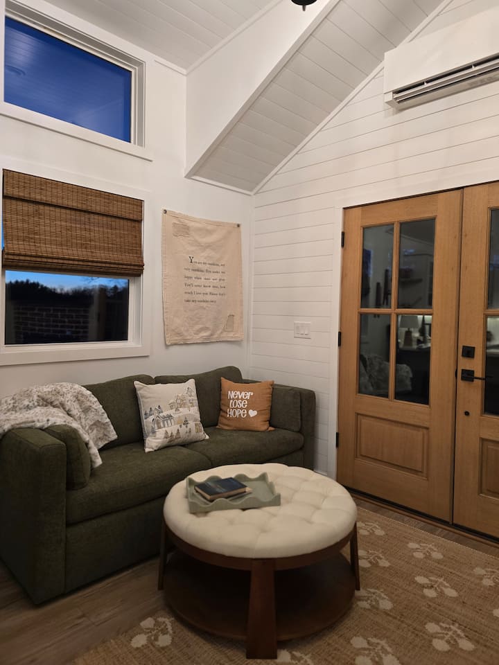 Sunset Ridge-charming Tiny Home - Boone, NC
