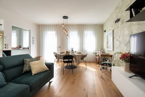 Independent apartment Borgo 1 historic center