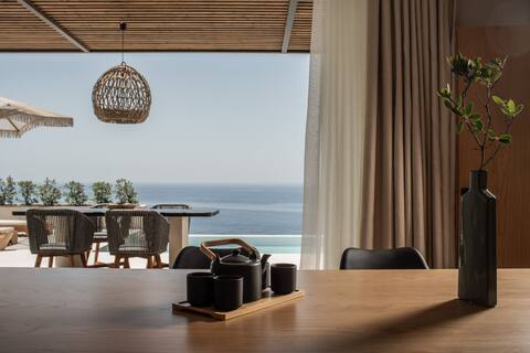 Limnionas "Infinity" cave villa