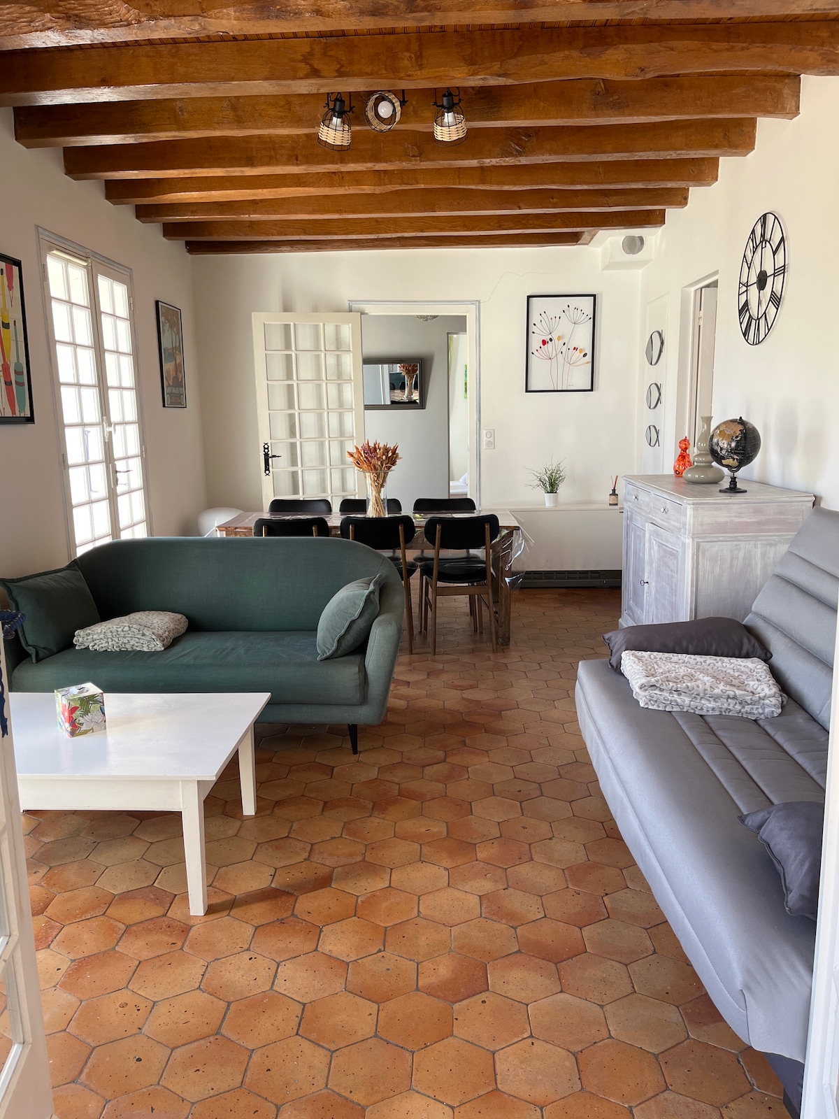 Successful Airbnb property: Charentaise house with large covered terrace in Saint Palais Sur Mer