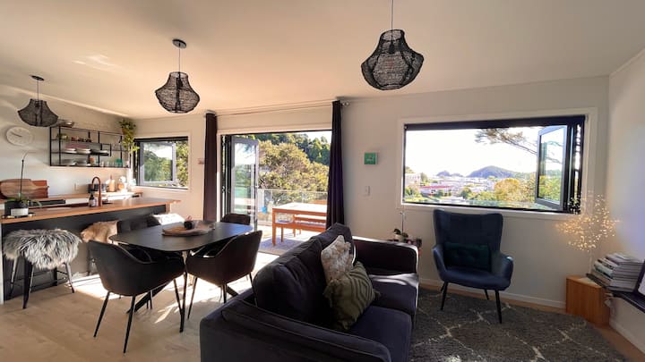Paihia Central  Penthouse With 2 Ensuite's - Waitangi
