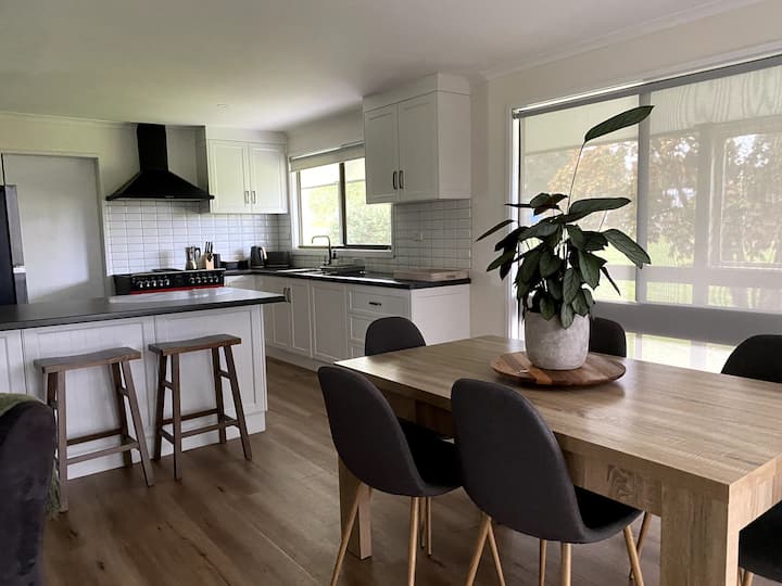 Snow stays Renovated house with indoor fireplace Houses for Rent in