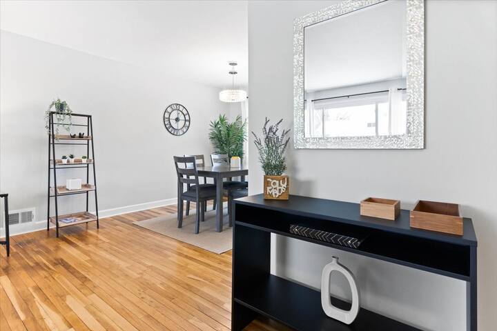 Pristine Home by OSU, Schott, Hospital & Downtown gallery image 3