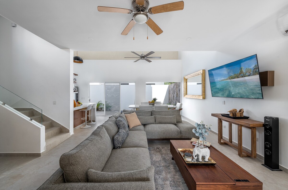 Airbnb con mejor rendimiento: Luxury Villa for 10/Private Pool+Rooftop Jacuzzi en El Cielo