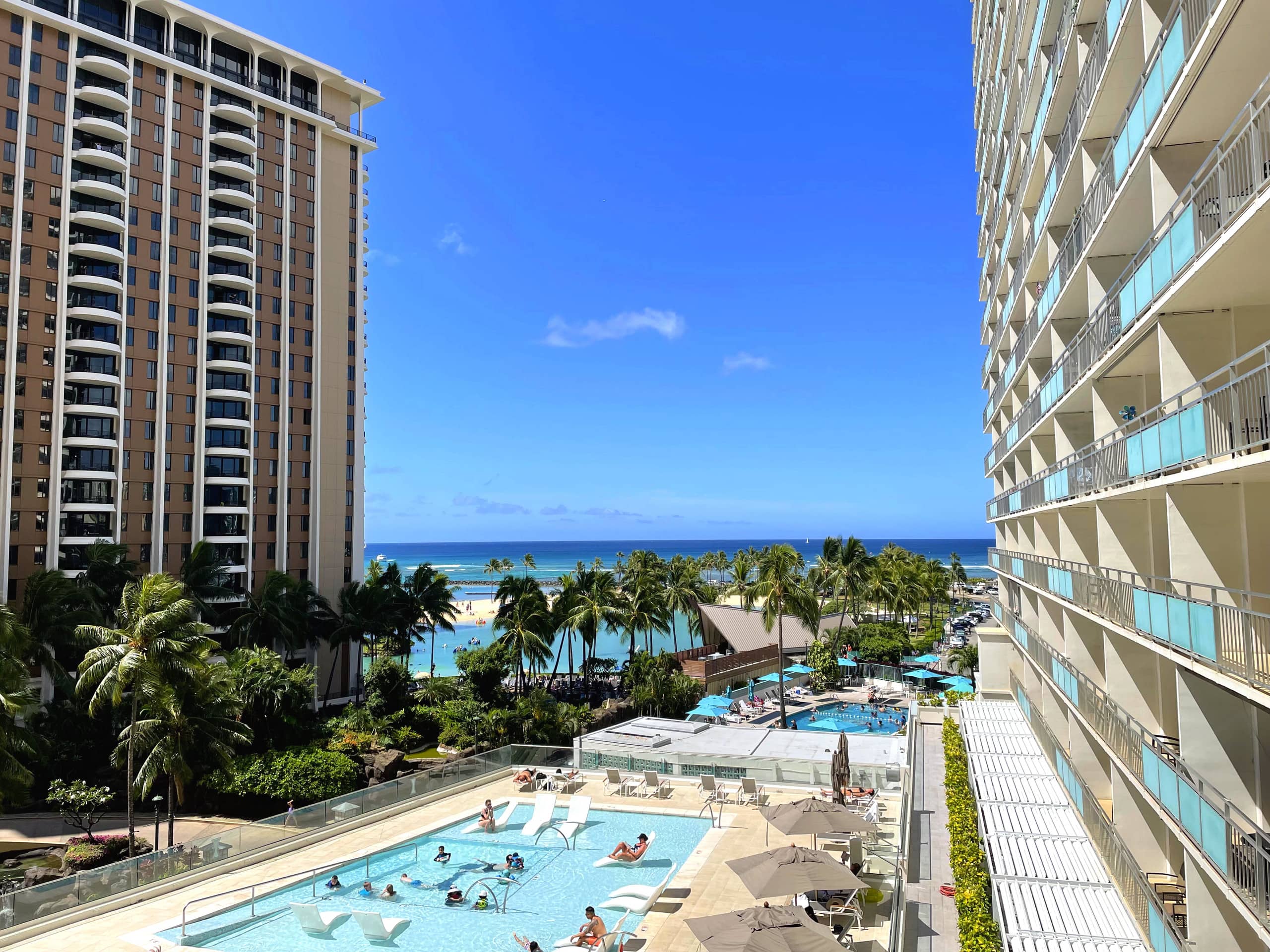 Condo in Honolulu · ★4.7 · 1 bedroom · 3 beds · 1 private bath - Image 15