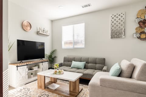 Guest House Near Disneyland Beaches Little Saigon