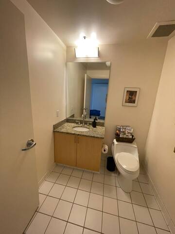 2 bd condo walking to Moscone, Oracle, Chase gallery image 5