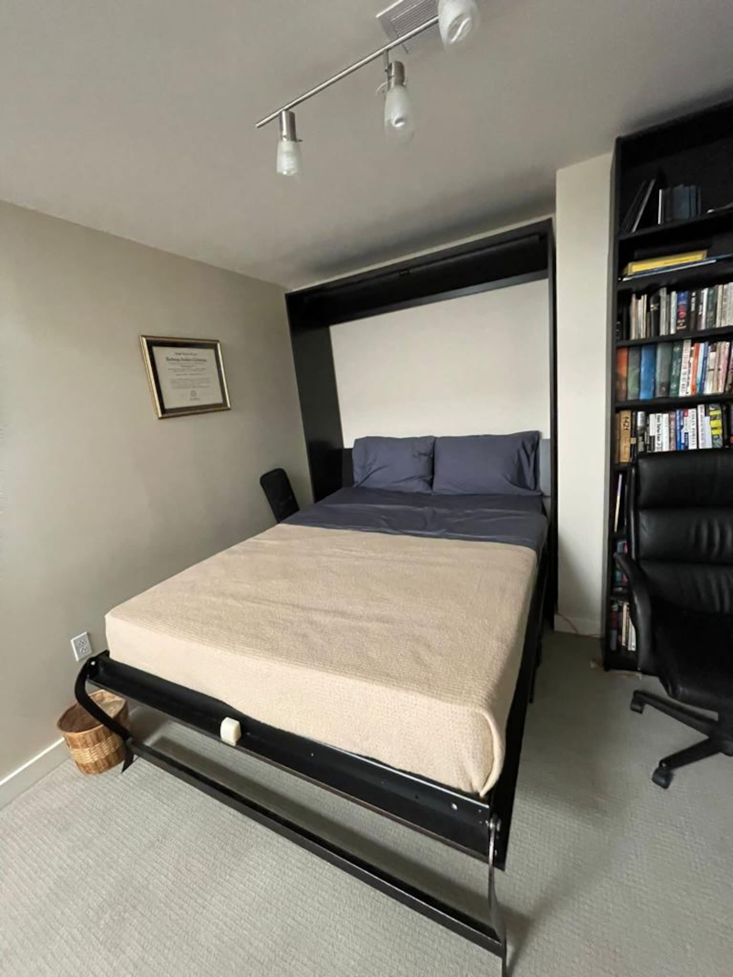 Condo in San Francisco · ★5.0 · 2 bedrooms · 3 beds · 2.5 baths - Image 14