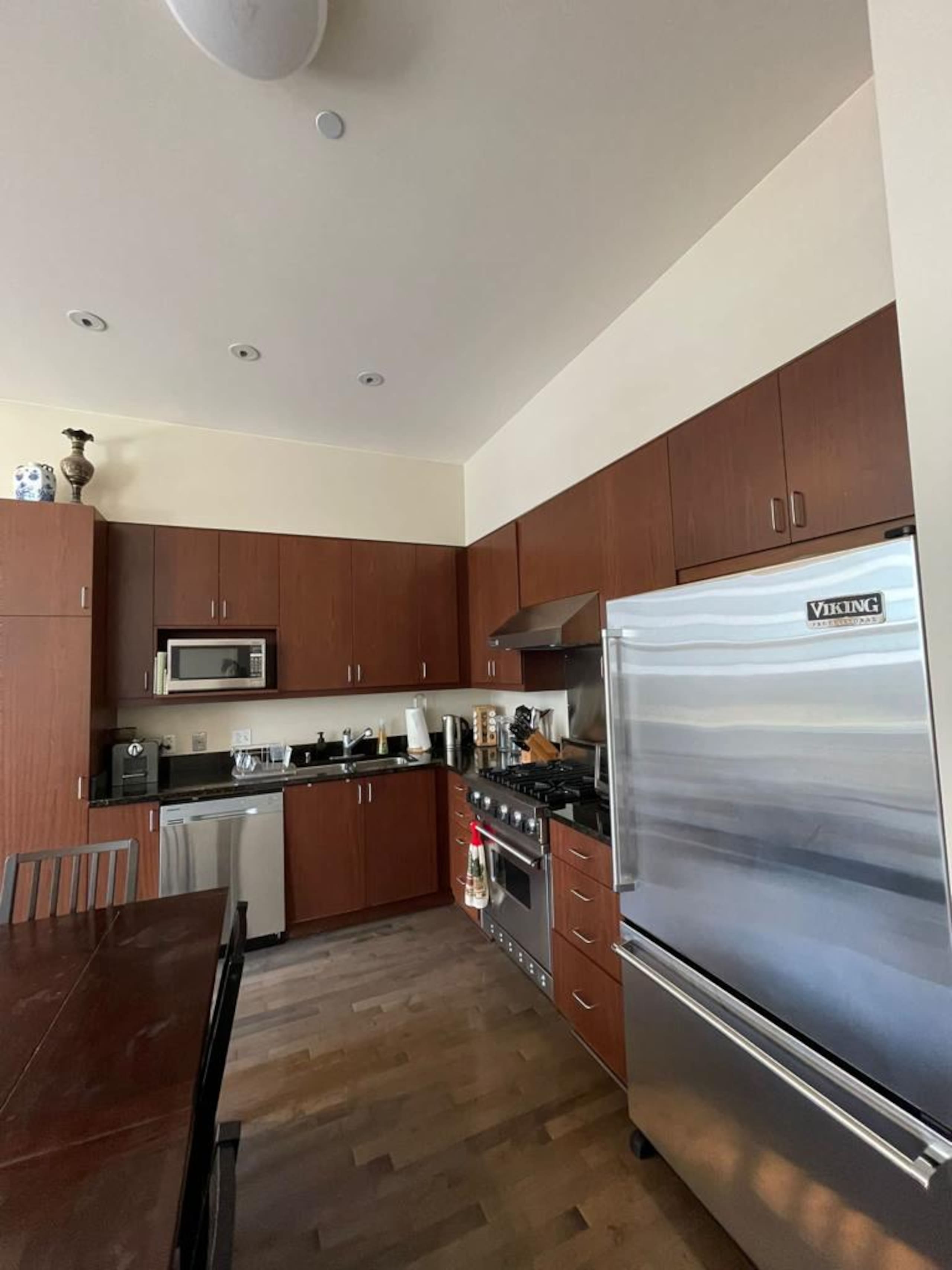 Condo in San Francisco · ★5.0 · 2 bedrooms · 3 beds · 2.5 baths - Image 5