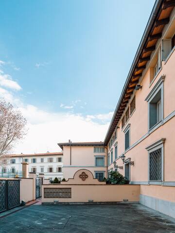 Tessitori 22 San Frediano optional parking on site gallery image 3