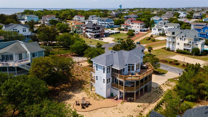Villa Farol - Walk to the Beach and Downtown Duck!