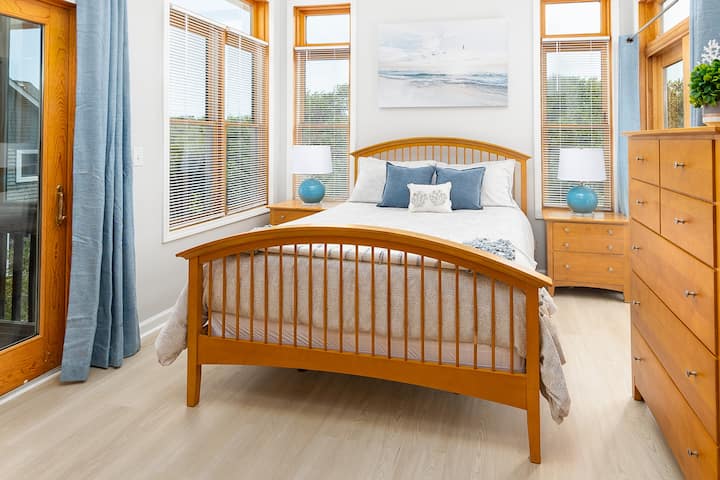 Спална соба 1 (брачен кревет (широк 150-179 см)