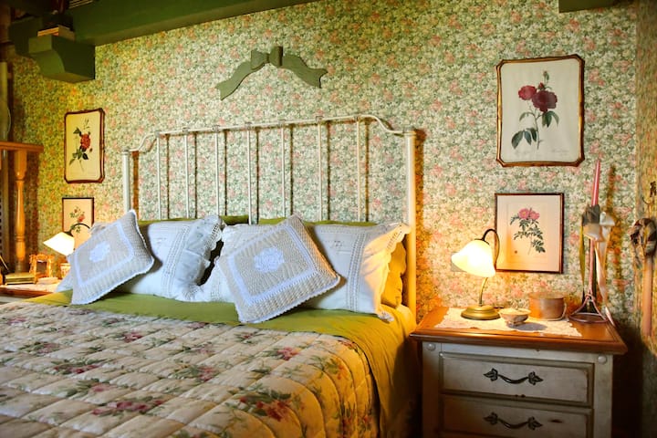 Isabella bedroom with American queen bed