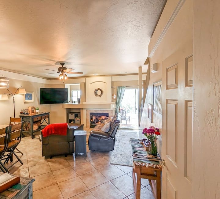 2 Bedroom Pet-friendly Close To Trails With Pool - Sedona, AZ
