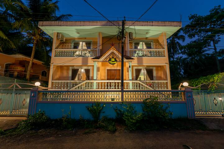 4BHK 5Bath AC Luxury Villa 1km fm Baga/Calangute