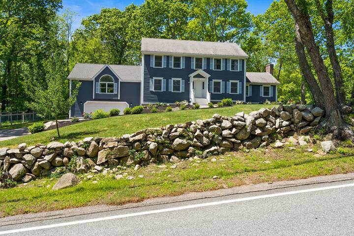 Beautiful Colonial Home in Saunderstown, RI gallery image 4