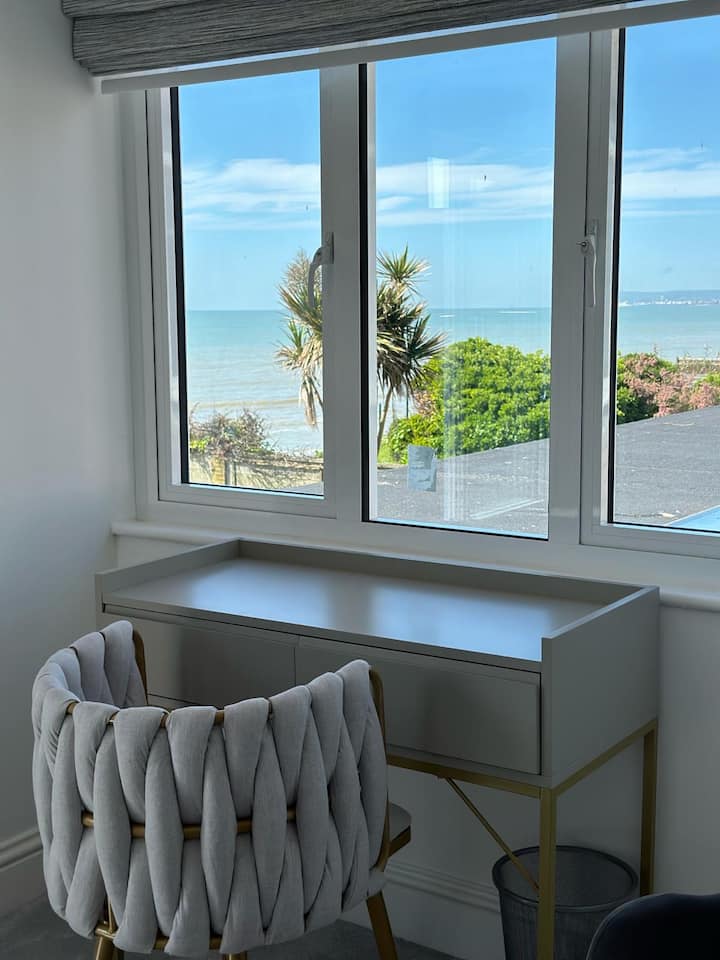 Výhľad z hlavnej spálne na západ