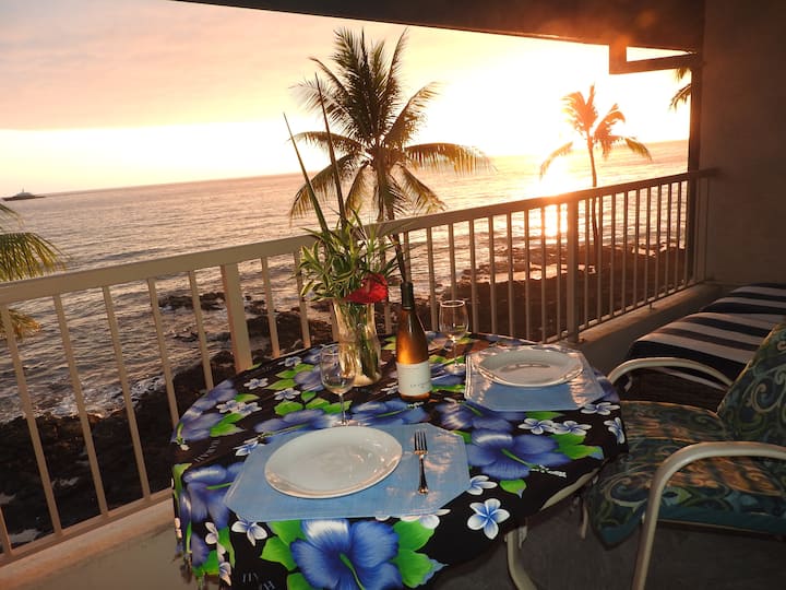 Private Oceanfront Top Floor Condo Kona Reef D34 Condominiums for