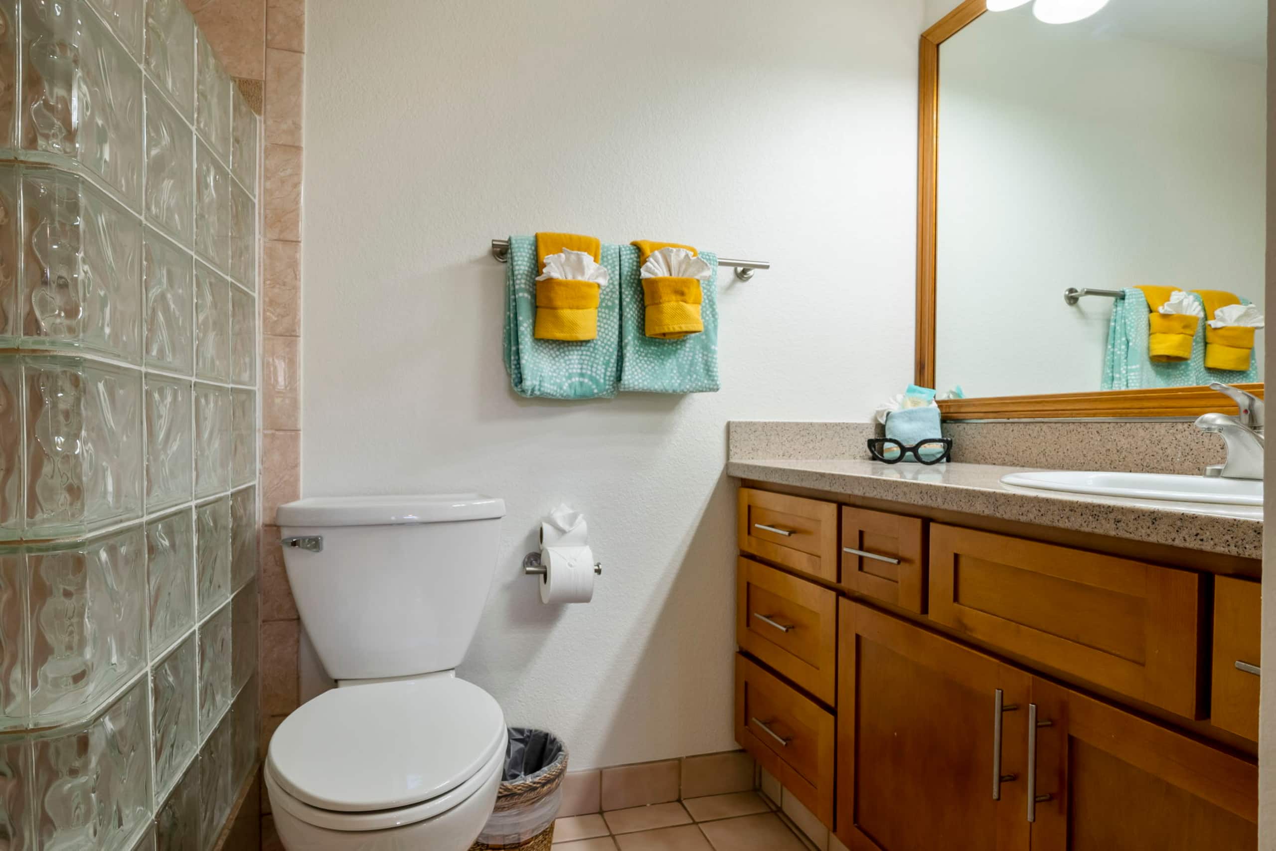 Condo in Kihei · ★4.92 · 1 bedroom · 2 beds · 2 private baths - Image 17