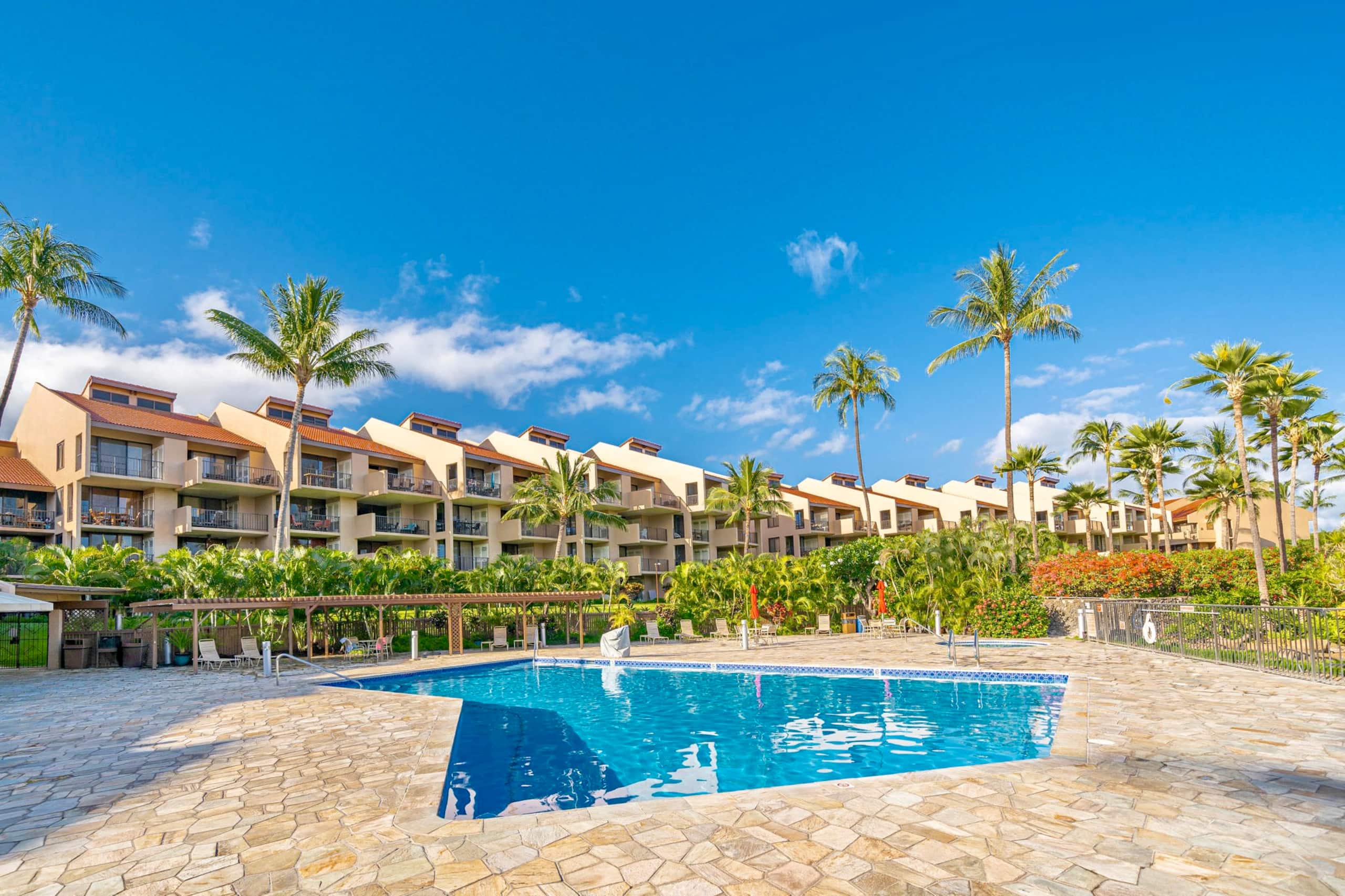 Condo in Kihei · ★4.92 · 1 bedroom · 2 beds · 2 private baths - Image 37