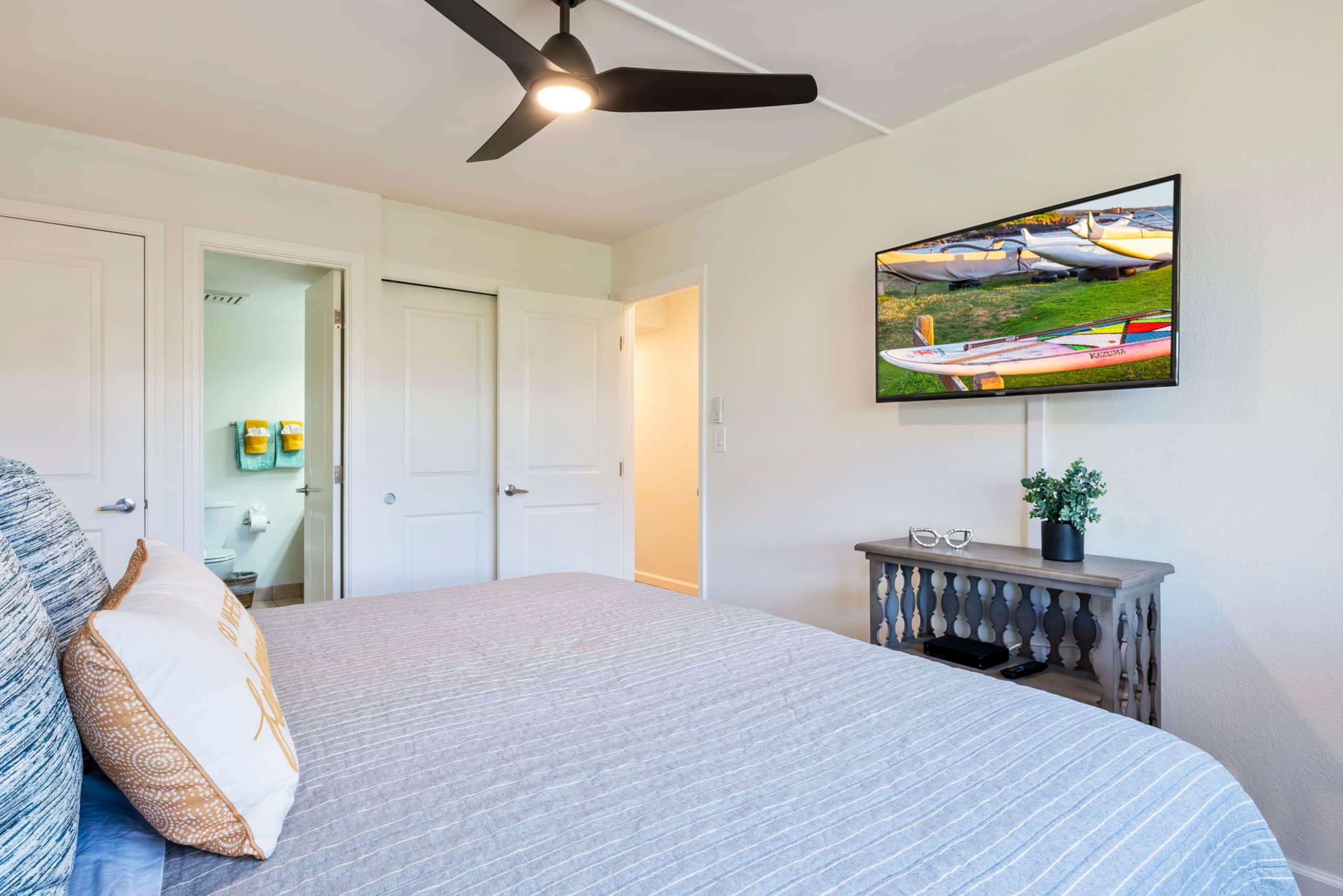 Condo in Kihei · ★4.92 · 1 bedroom · 2 beds · 2 private baths - Image 16