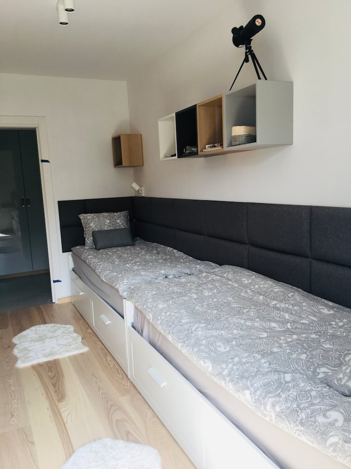 غرفة النوم 2