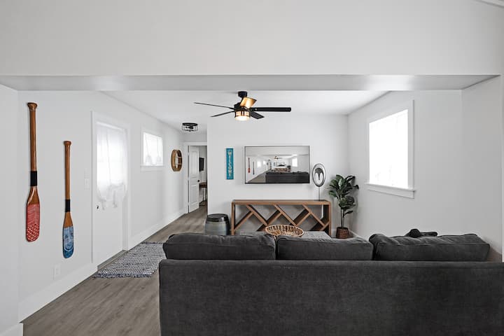 Large 1 Bedroom Apt*2 Blocks To Beach*modern*yard - Boca Ratón, FL