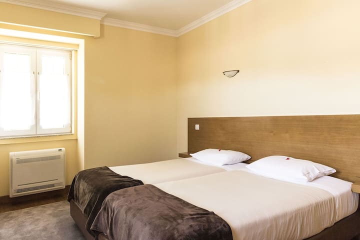 Apart. Os Gémeos - 4 Pax