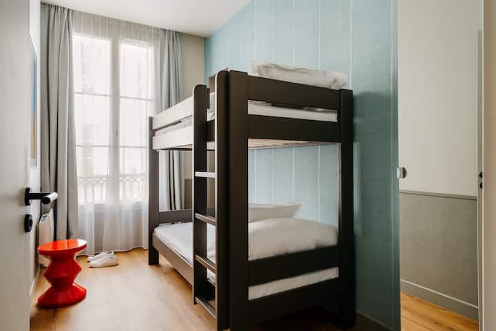 Spálňa 3 (poschodová posteľ) // Chambre 3 (osvetlená superposé)

