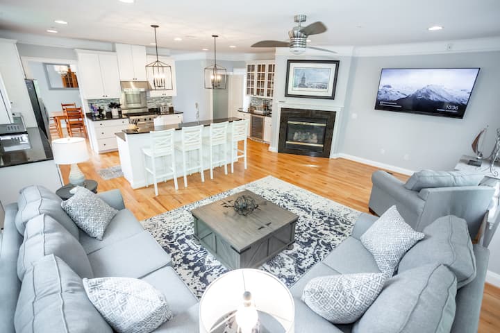 West Annapolis Cottage- 6br  Walk To Navy Stadium - Annapolis, MD