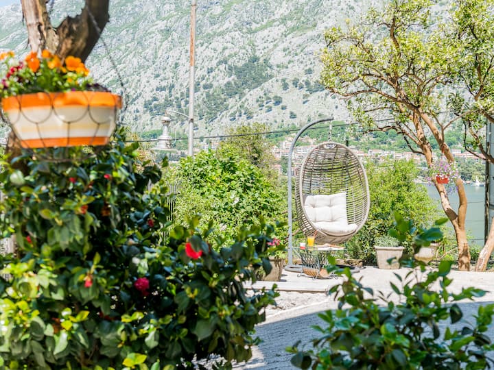 2-bedroom Apartment By The Sea (Green Home 1) - Kotor