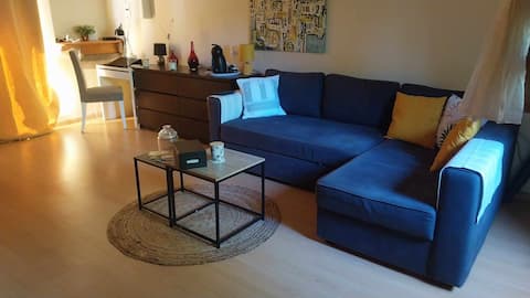 At the Escale Passa Païs (green bike path)