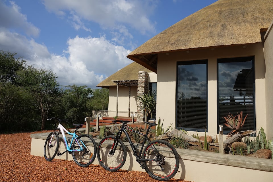 Villa Tall Horse, among the giraffes, Hoedspruit, Limpopo, South Africa, photo 2 of 10