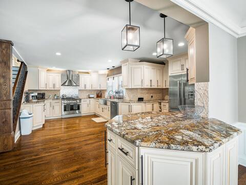 Shaker Prestige - 4,000 sq ft - Calm and Quiet