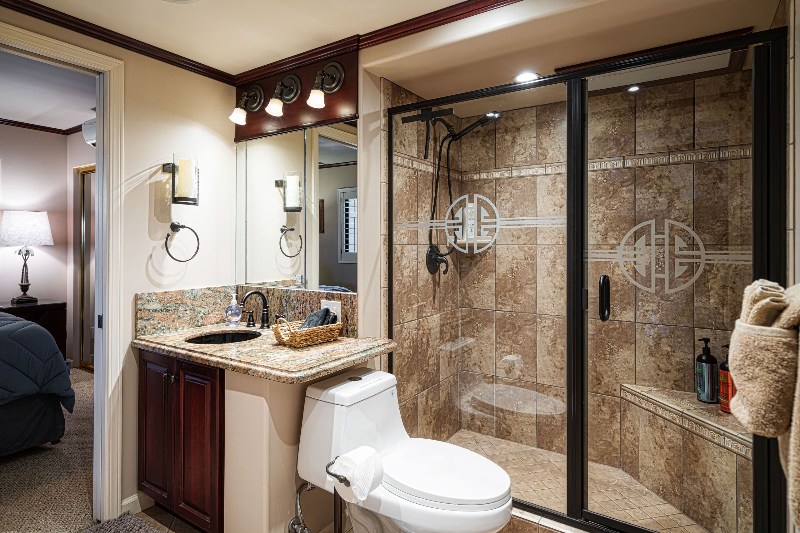 Condo in Wailuku · ★5.0 · 2 bedrooms · 3 beds · 2 baths - Image 18