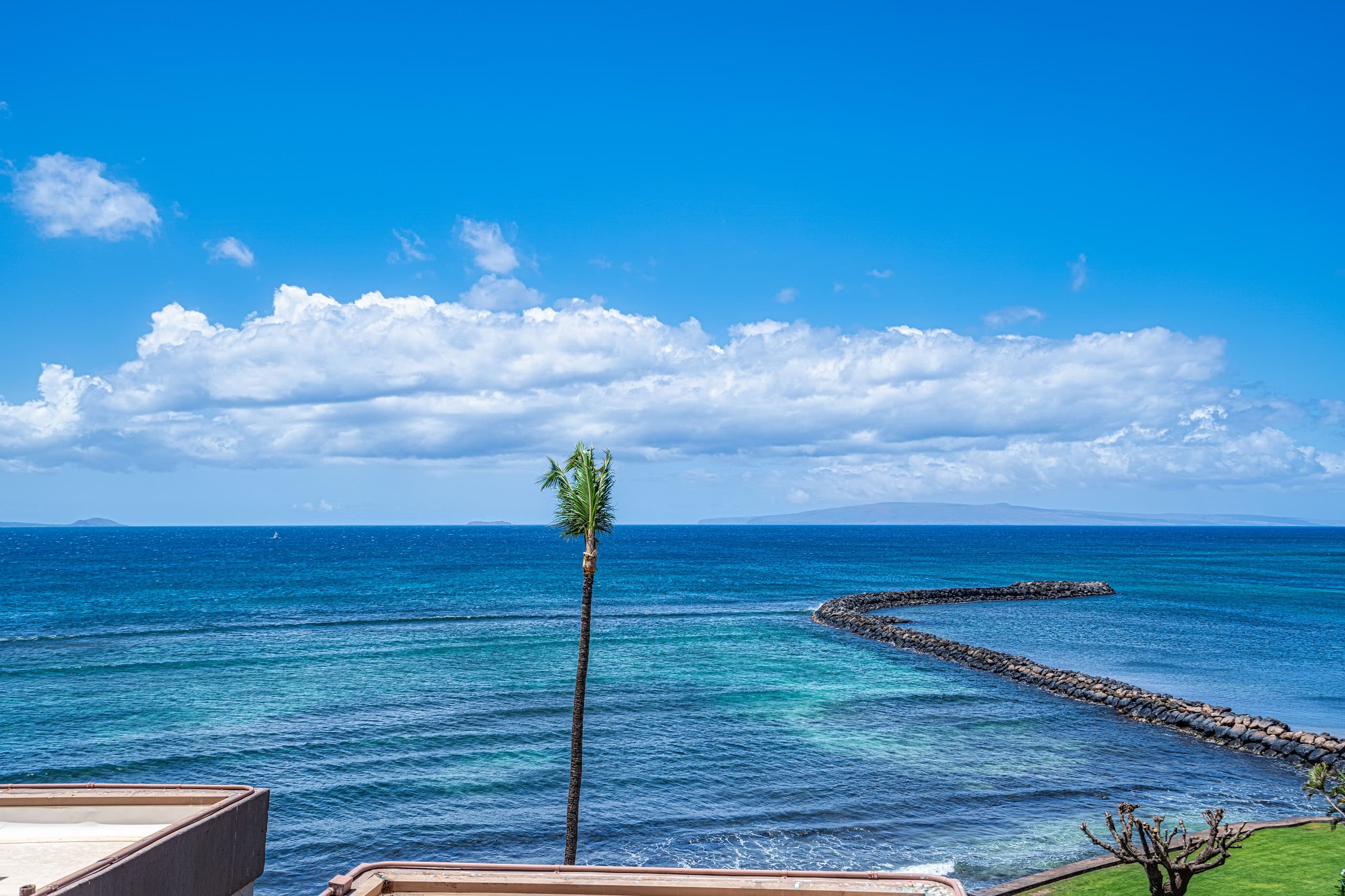 Condo in Wailuku · ★5.0 · 2 bedrooms · 3 beds · 2 baths - Image 37