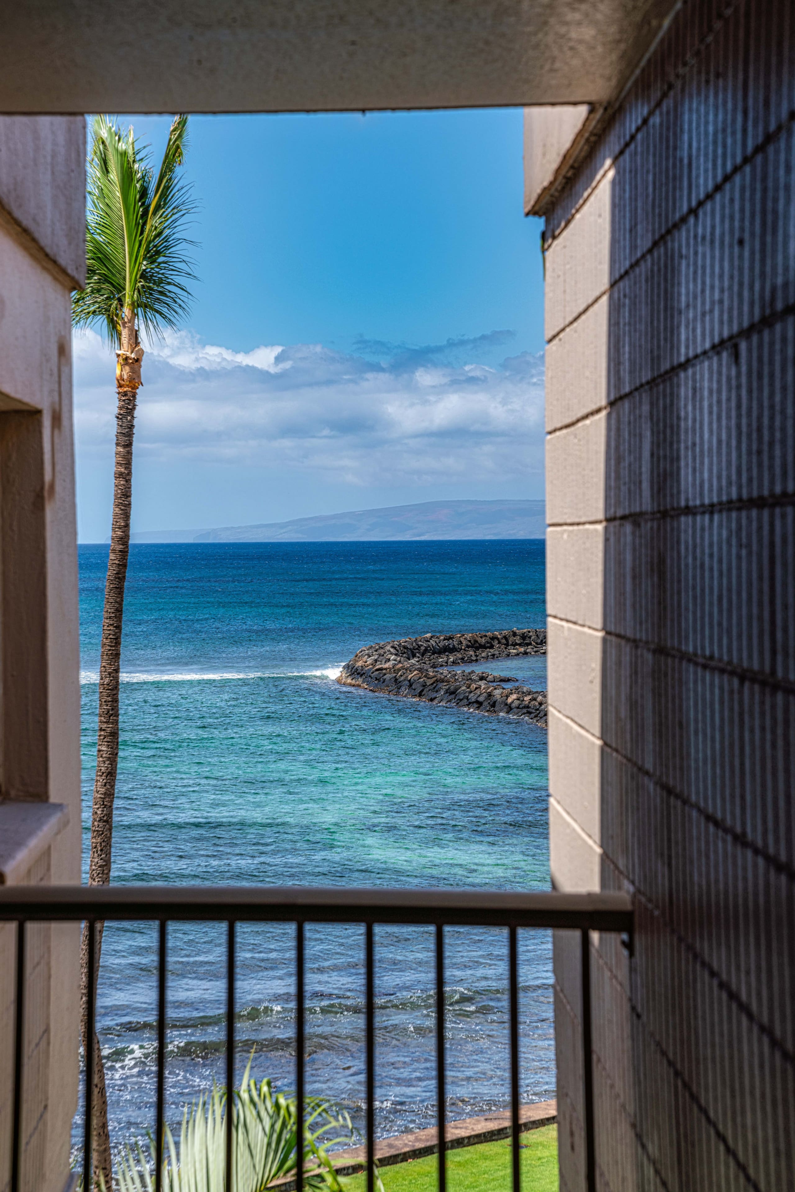 Condo in Wailuku · ★5.0 · 2 bedrooms · 3 beds · 2 baths - Image 14