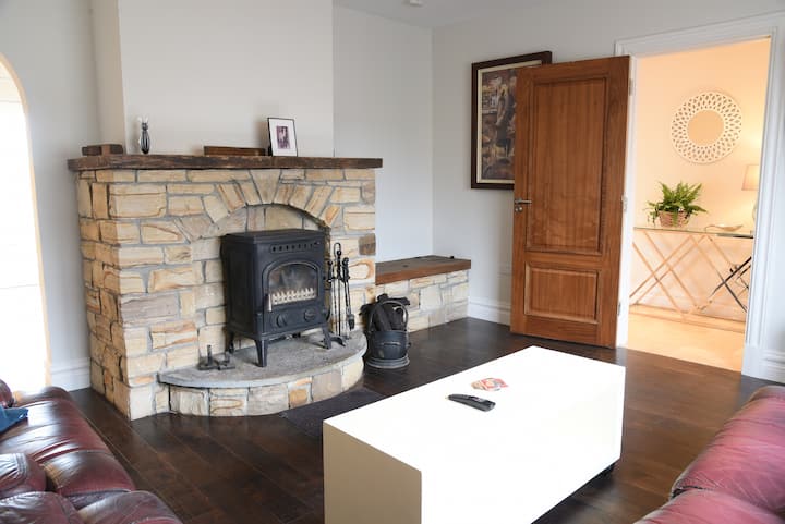 Cheerful 3 Bedroom House - Listowel