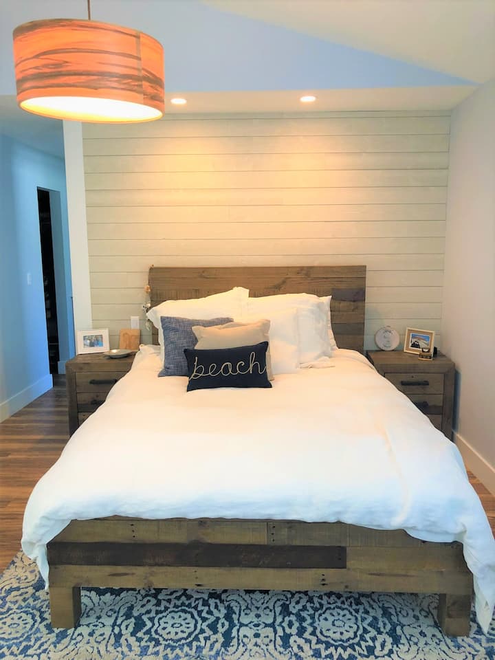 主卧（标准双人床）