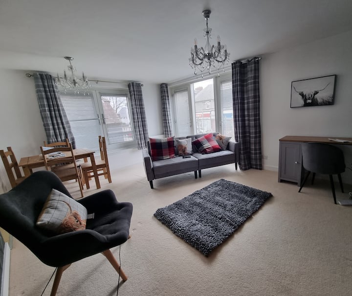 Exec Two Bed Apartment With Juliet Balcony- Rosyth - Dunfermline