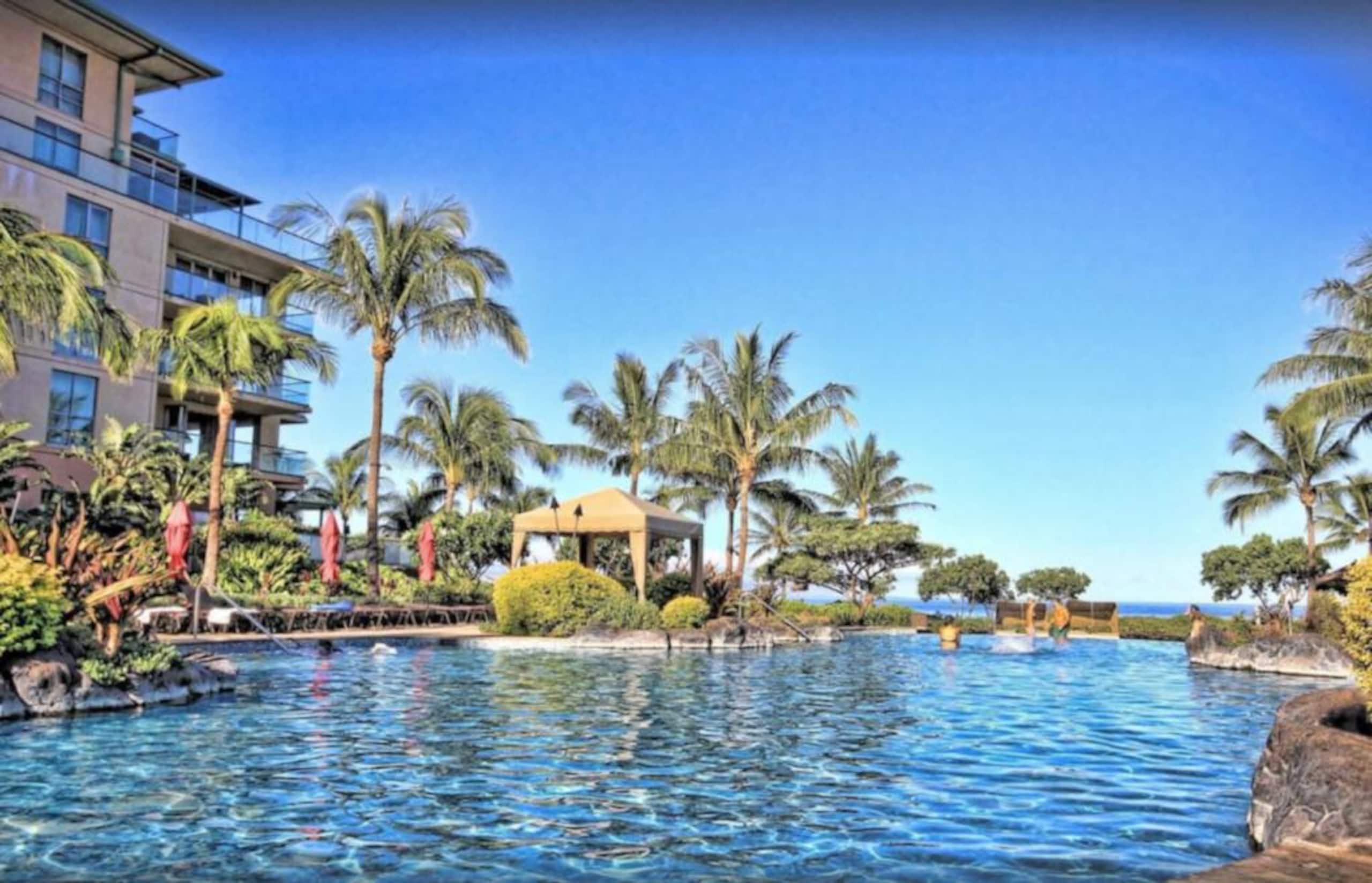 Condo in Lahaina · ★4.94 · 2 bedrooms · 1 bed · 1 bath - Image 17