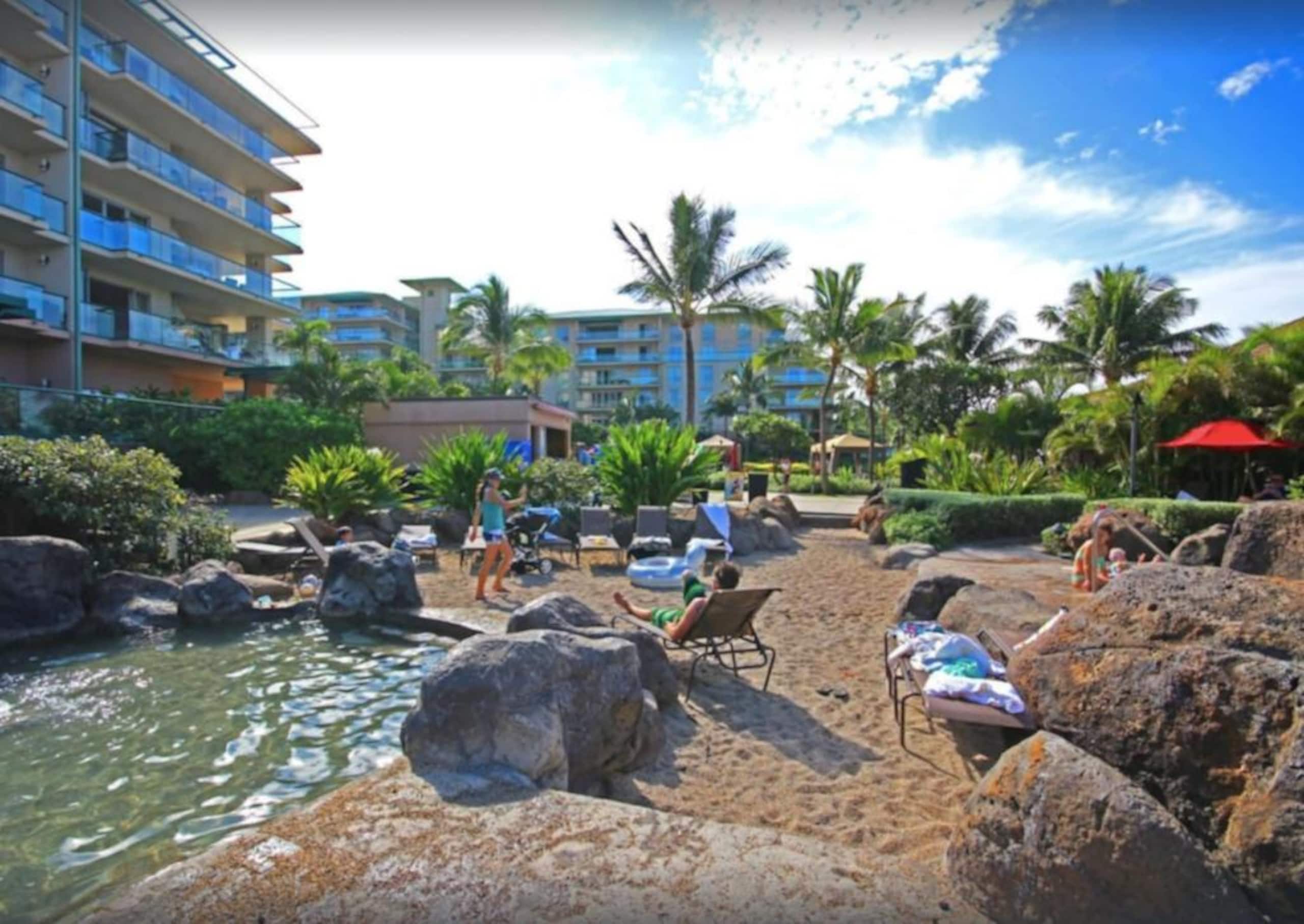 Condo in Lahaina · ★4.94 · 2 bedrooms · 1 bed · 1 bath - Image 28