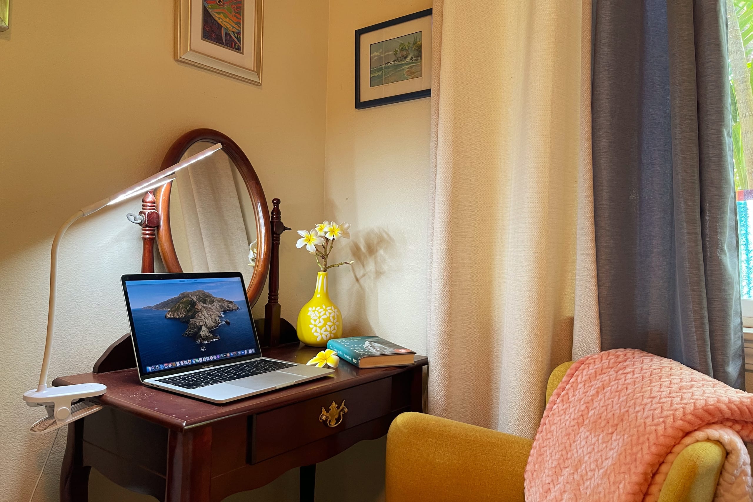 Sunflower Suite - Your Secret Garden - Image 25